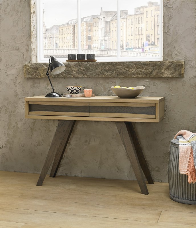 Nordic Aged Oak Console Table With Drawers - Grade A3 - Ref #0392 Nordic Aged Oak Console Table With Drawers - Grade A3 - Ref #0392